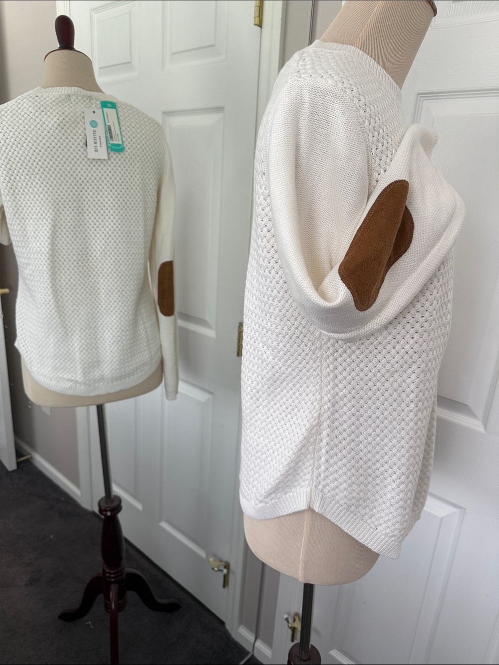Lety & Me Josey Elbow Patch Cream Textured Crewneck Sweater S - Picture 2 of 16